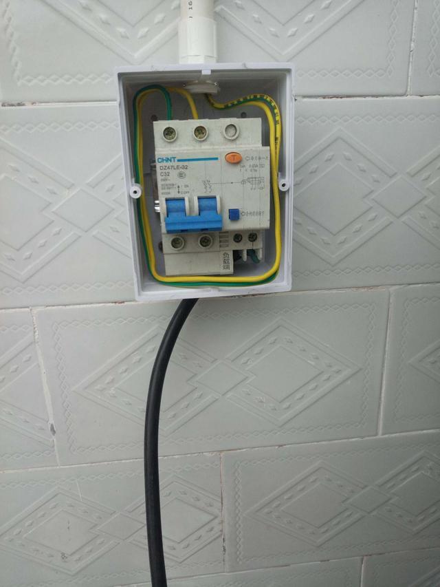 農(nóng)村自建小院壓力罐供水安裝過(guò)程