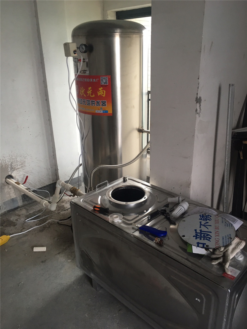 狀元雨無塔供水器水箱安裝實拍