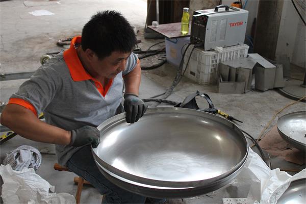 狀元雨一塊鋼板的藝術之旅